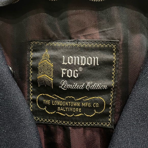 London Fog Vintage Navy Coat 42 Short | Classiccore Retro Minimalist Style - Picture 3 of 8